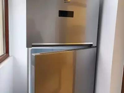 Apartament de inchiriere bucatarie cu frigider Valea Lupului Iasi